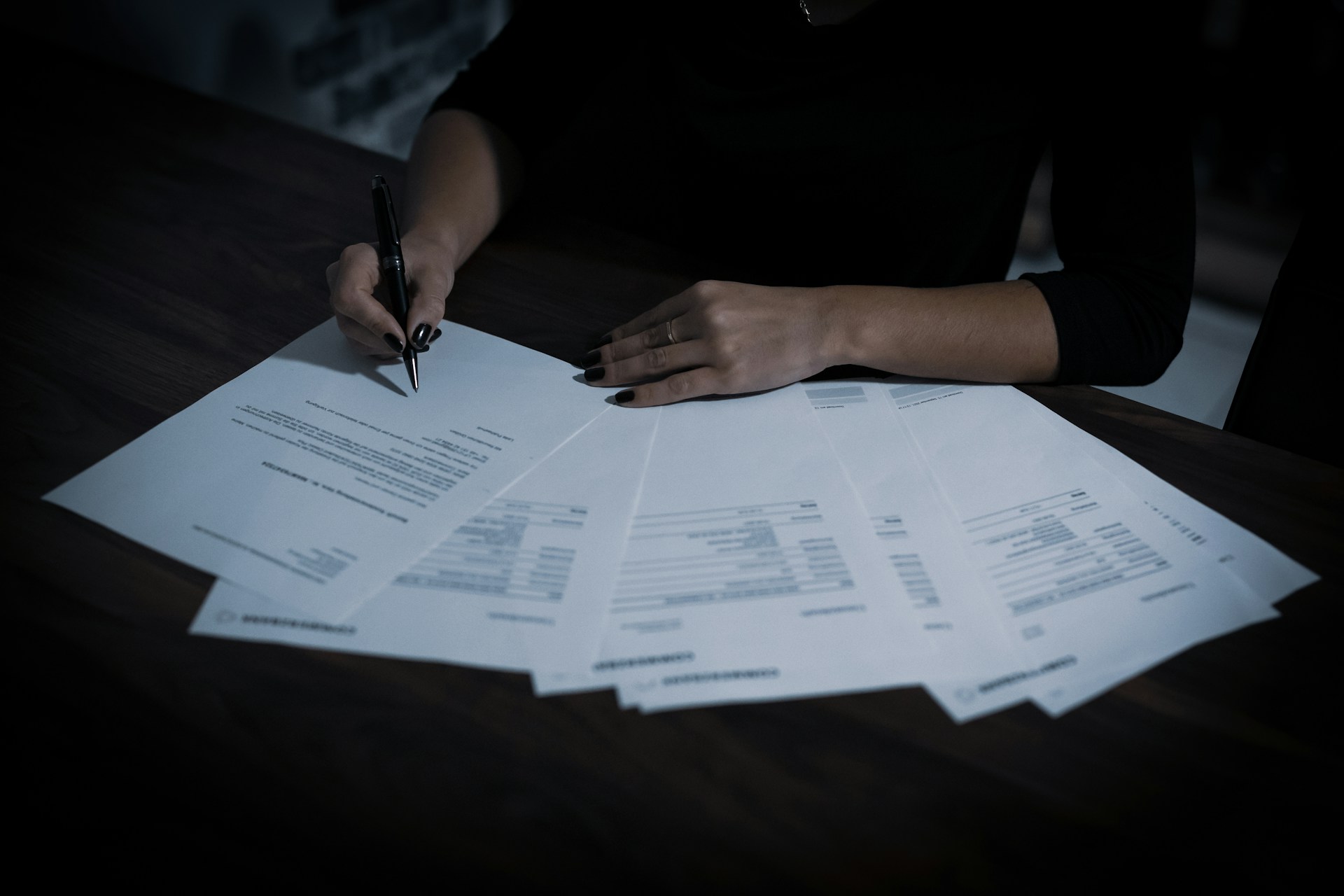 Contract Management Automation: Benefits and Implementation Tips